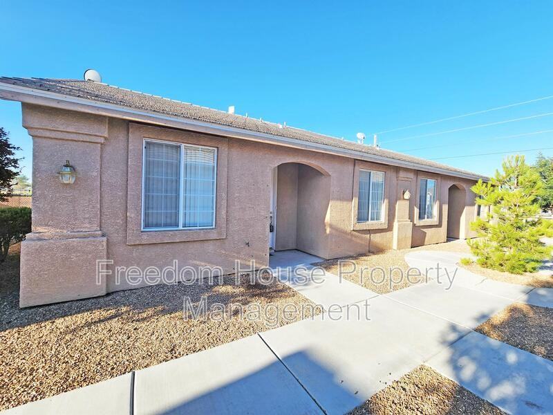 1120 Red Butte St #1 - Photo 2 of 25
