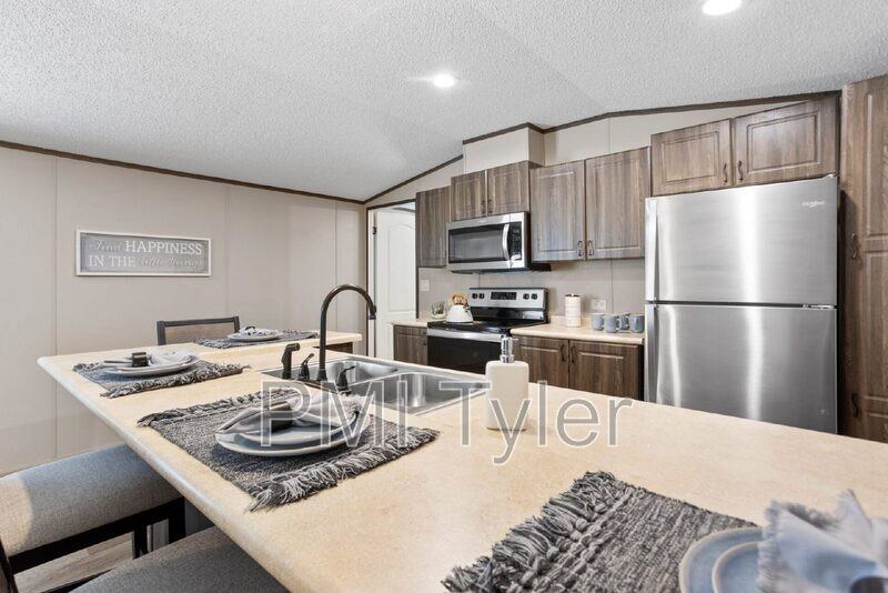 257 Sugar Maple Ln - Photo 4 of 15