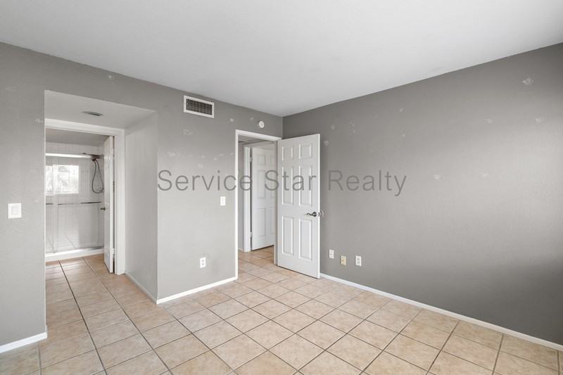 4330 N 5th Ave #219 - Photo 6 of 28