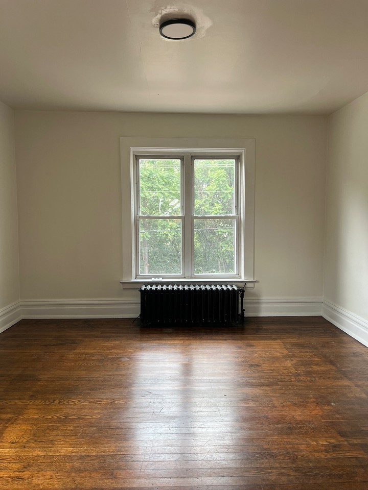 726 Fairview Avenue - Photo 5 of 13