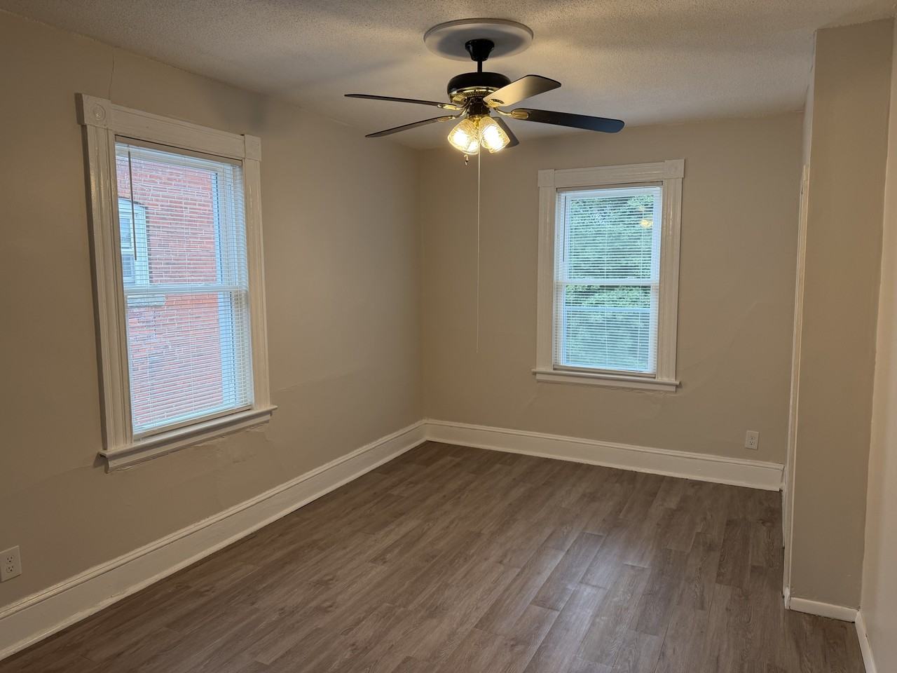 343 High Street - Photo 4 of 6