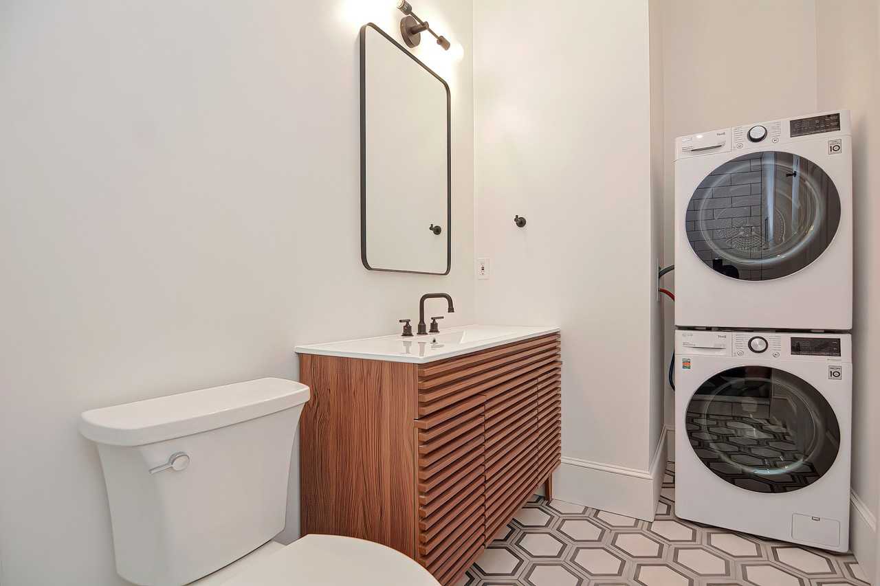 244 Weybosset Street - Photo 7 of 20