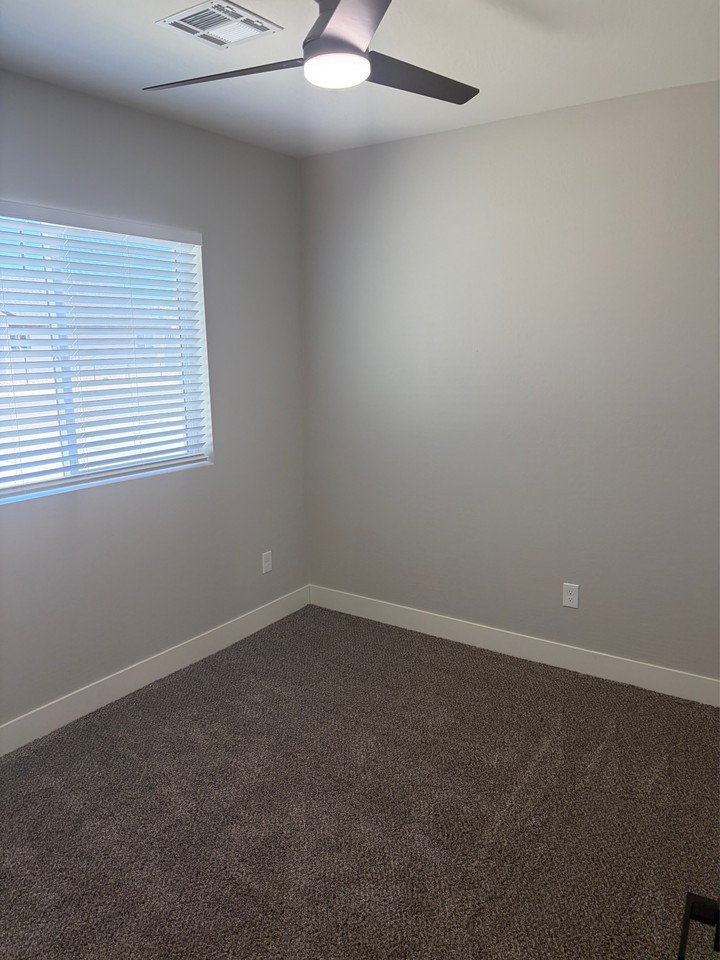 2057 East Orange Street - Photo 5 of 20