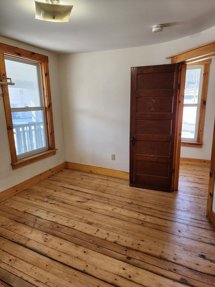 3 S Craftsbury Rd - Photo 4 of 15
