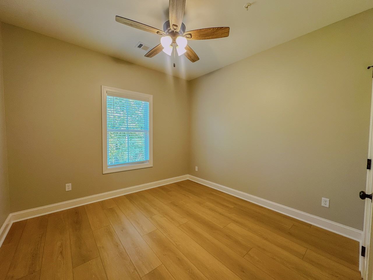 4063 Maranatha Lane - Photo 7 of 50