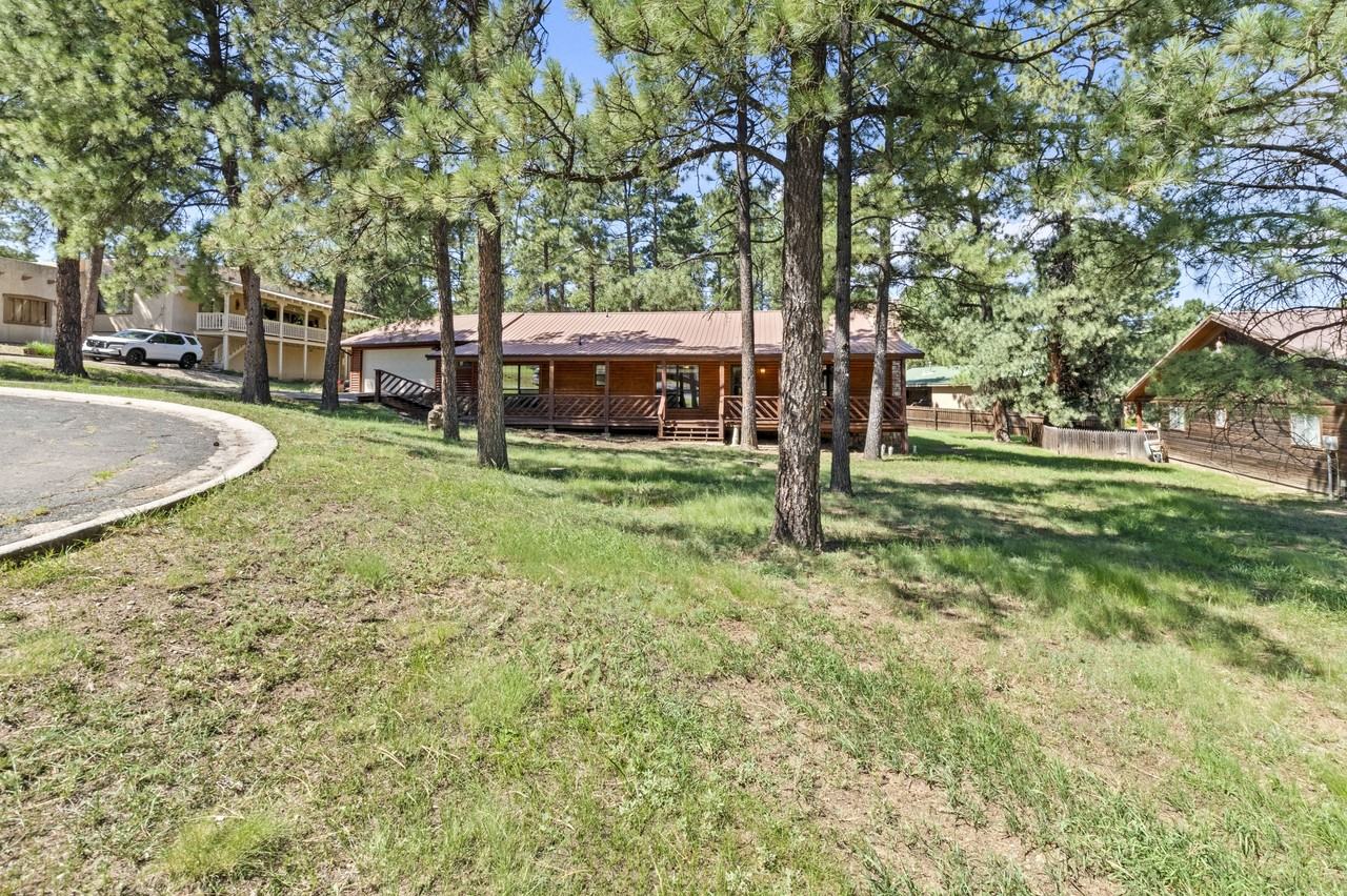 102 EE Miller Court - Photo 4 of 50
