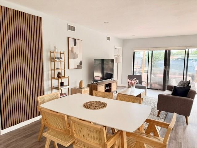 1322 NE 105 ST - Photo 3 of 26