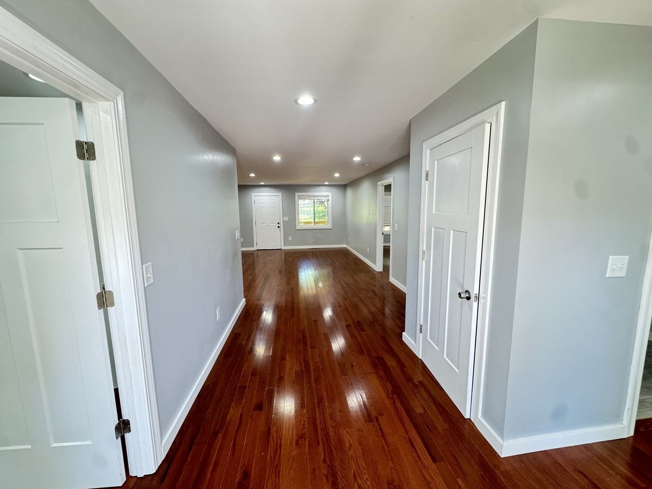 48 Charterhouse Avenue - Photo 4 of 49