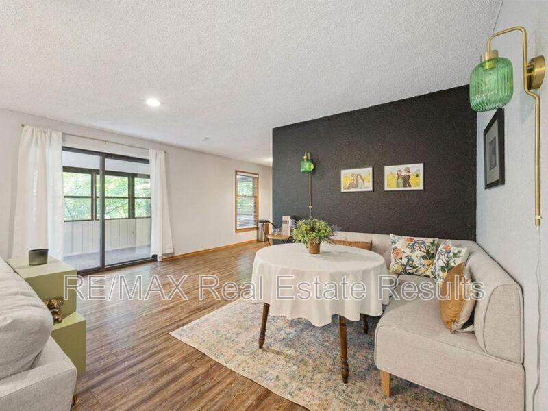 13 Cumbrian Dr - Photo 6 of 18