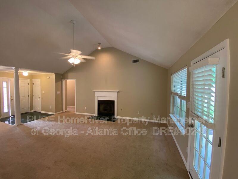 357 Washington St - Photo 6 of 25