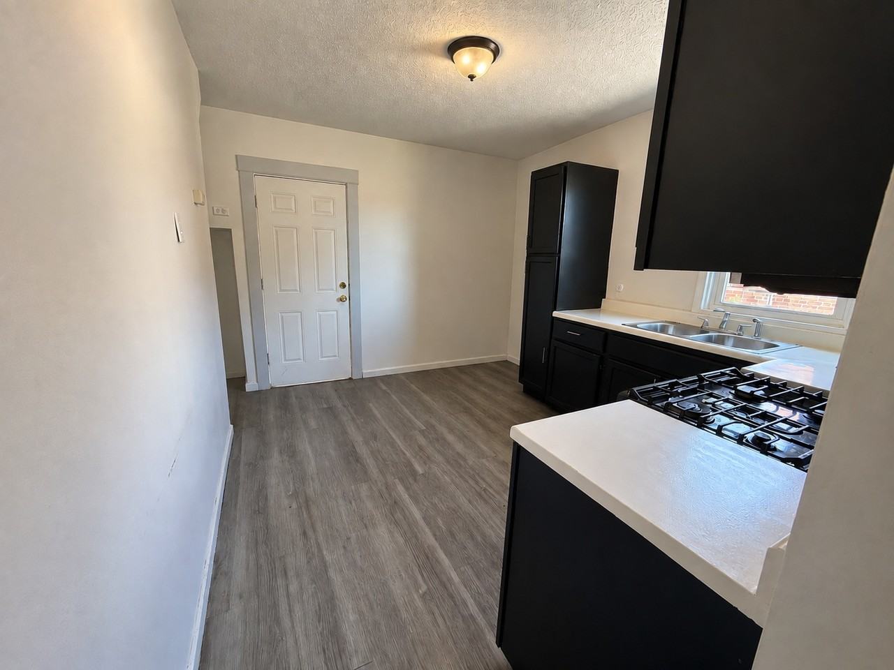 5534 Beacon Ave #008 - Photo 3 of 19