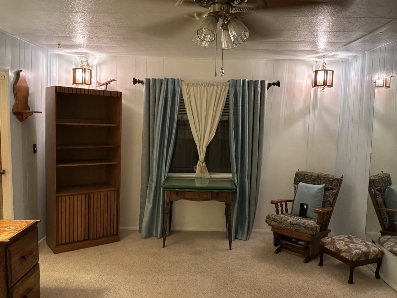 26122 Homeland Ave - Photo 3 of 10