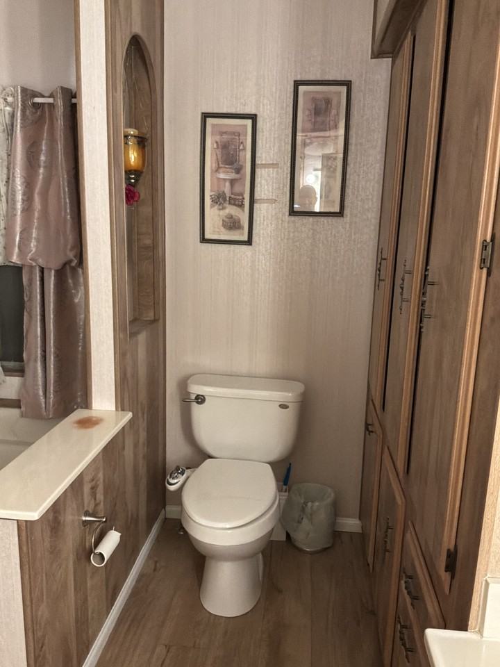 26122 Homeland Ave - Photo 4 of 10