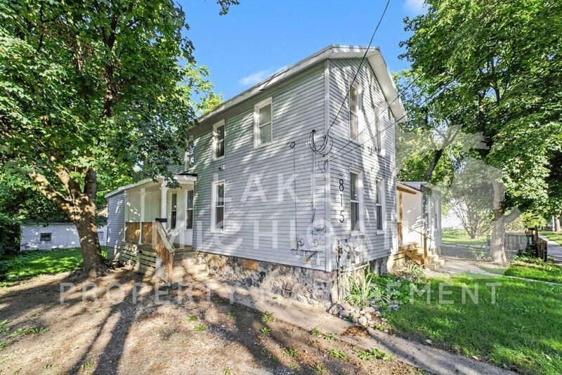 815 Davis Ave Nw #B