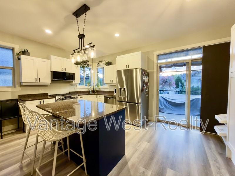 12811A Lake Hill Dr - Photo 4 of 19