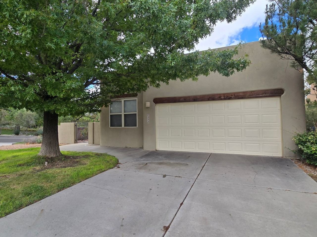 647 Granite Point Trl Se - Photo 2 of 20