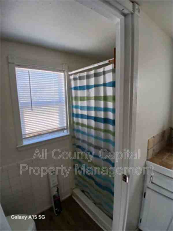4889 North Hwy #200 - Photo 5 of 22
