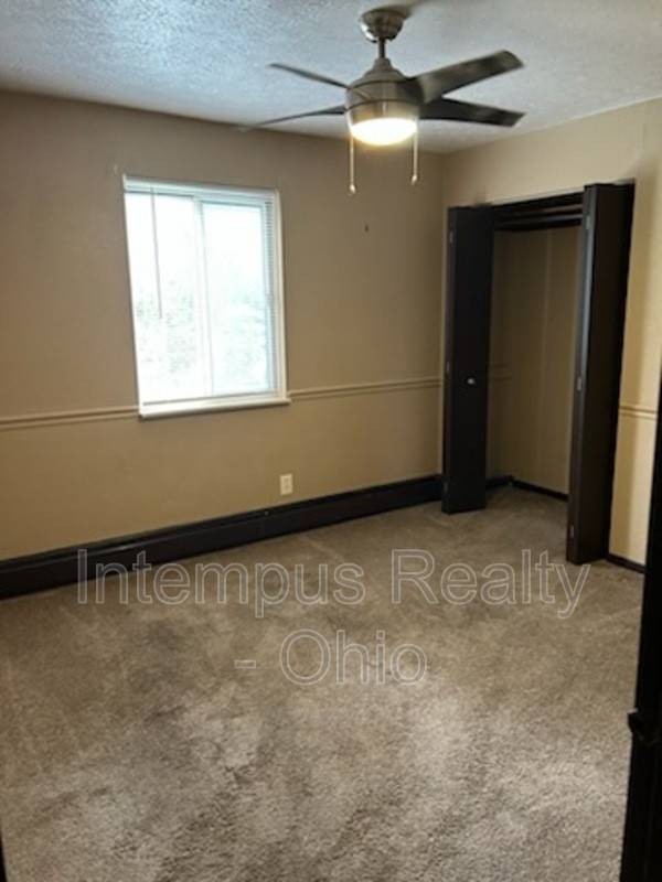 3805 Indian Run Dr #9 - Photo 6 of 10