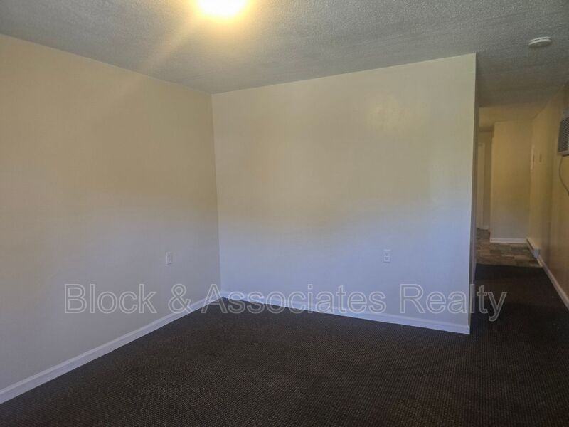 213 Baker Rd - Photo 6 of 8