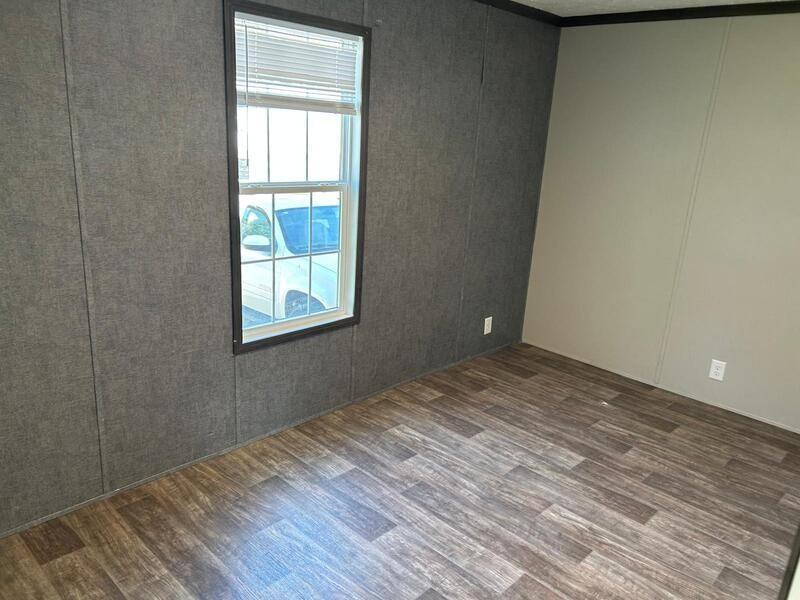 164 S King Charles Ct - Photo 2 of 7