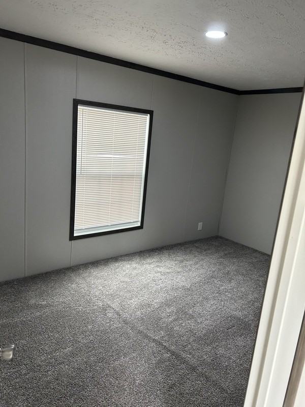 126 King Richard Ct - Photo 3 of 8