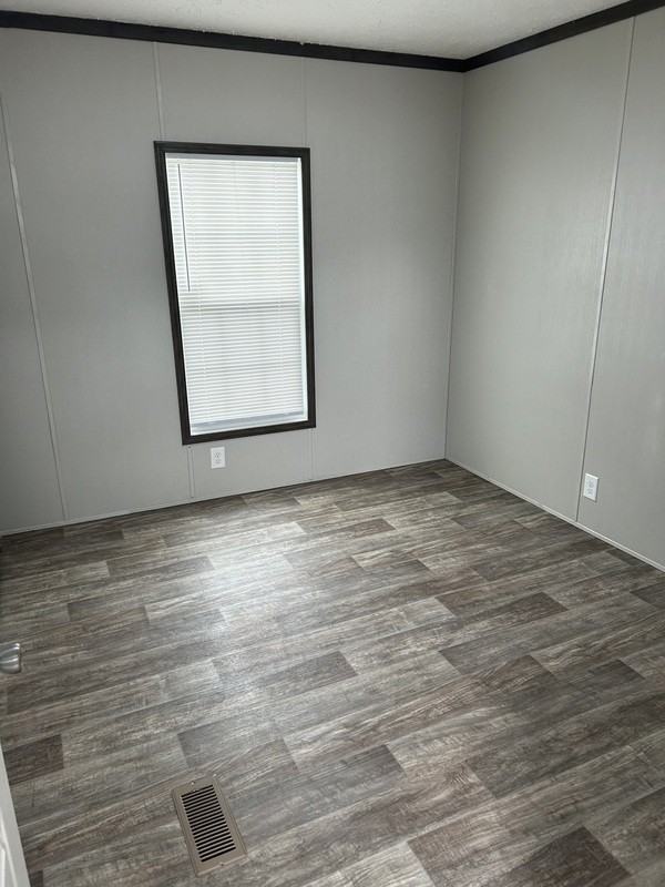 126 King Richard Ct - Photo 4 of 8