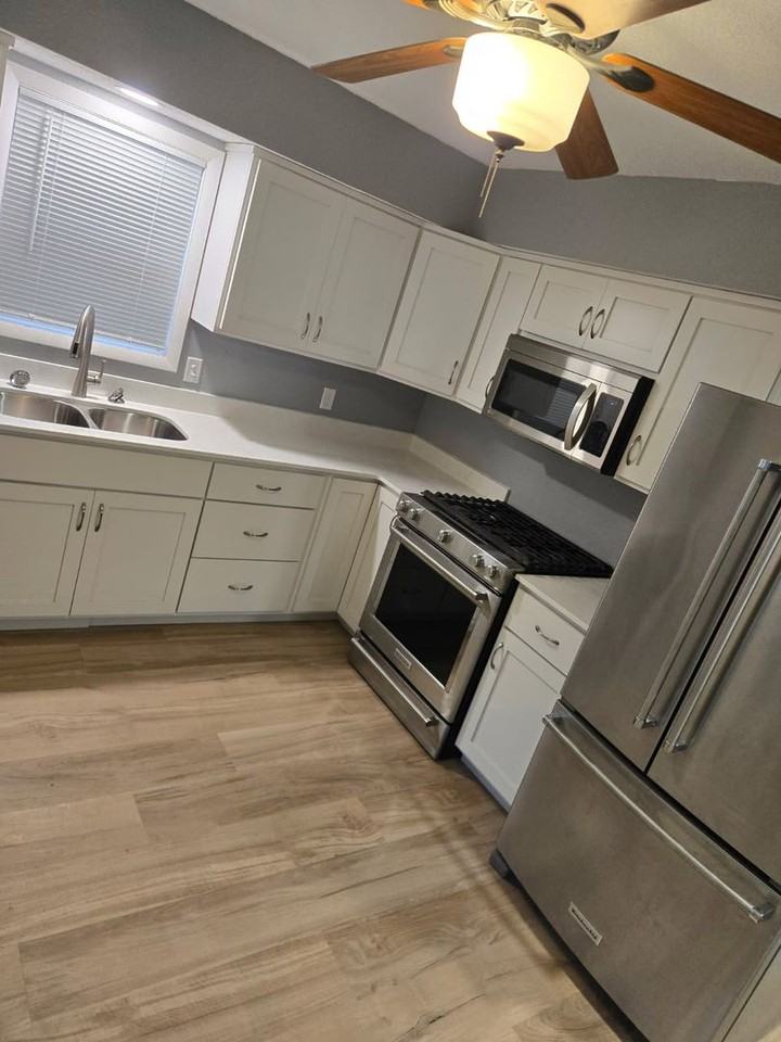 305 11th St Sw - Photo 4 of 14