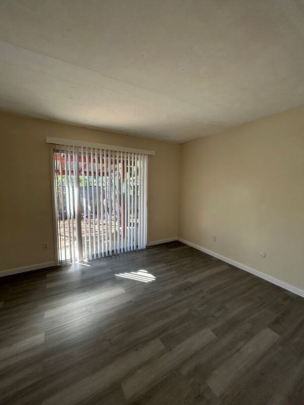 1818 Skyline Dr - Photo 7 of 19