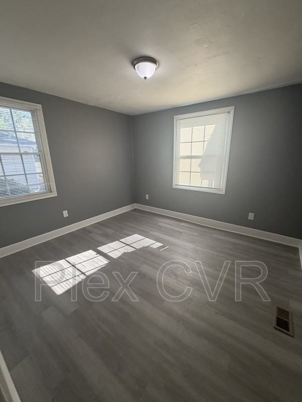3143 Hubbard St - Photo 2 of 7