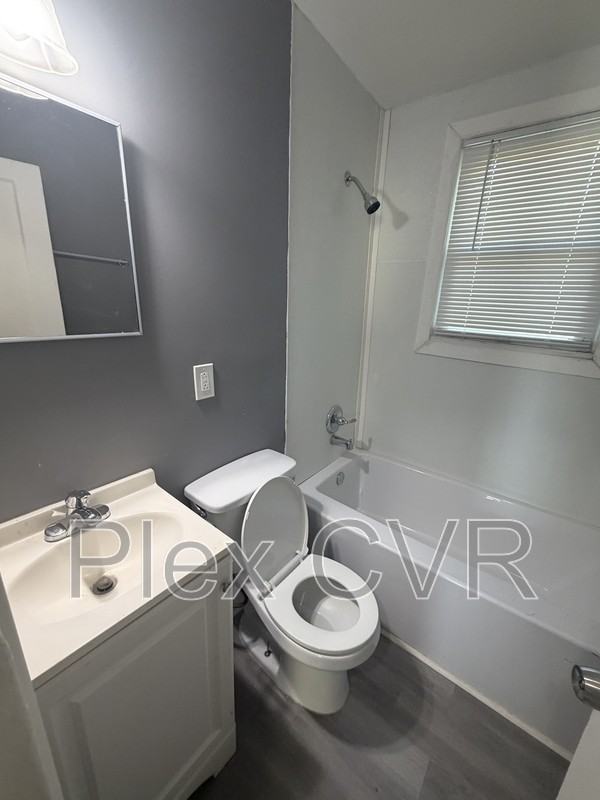 3143 Hubbard St - Photo 4 of 7
