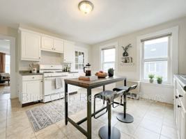 featured image of 23 Taylor St #2
