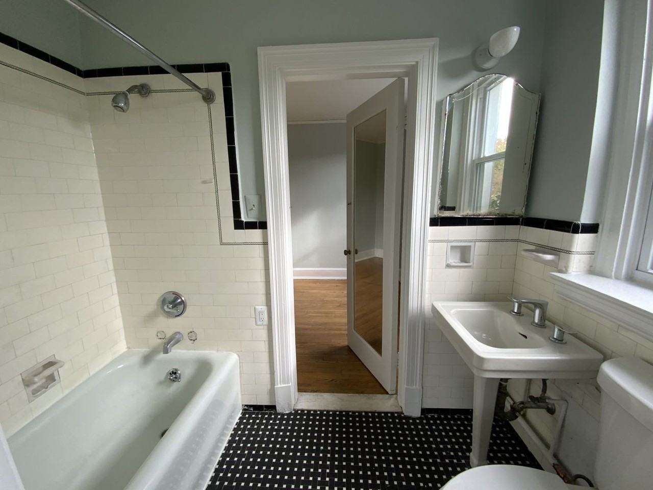 4 E 30th St - Photo 6 of 13