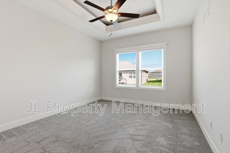 15348 Jessica St - Photo 7 of 16