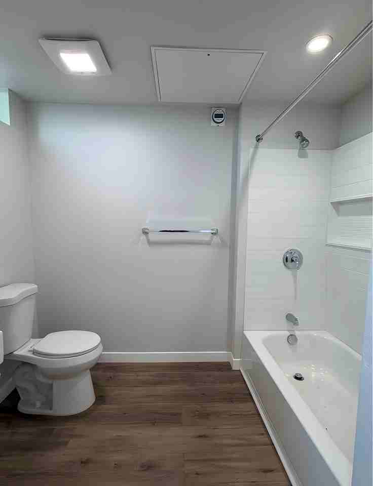 LEASING SPECIAL — THROUGH OCTOBER 31ST ONLY! Gorgeous 1 bed/1 bath Apartments ~ HACLA & LACDA VOUCHERS ARE ACCEPTED! - Photo 7 of 28