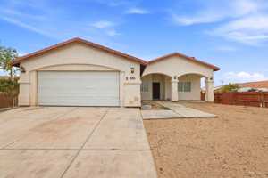 featured image of 30085 Calle Jessica