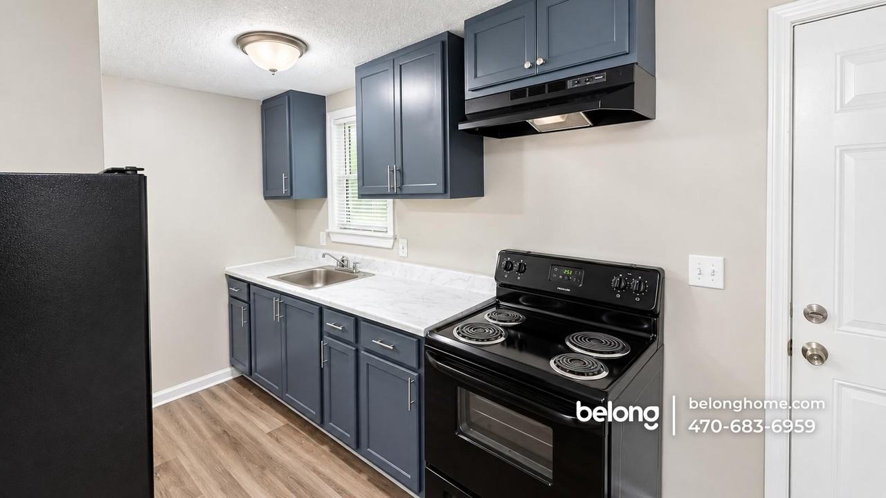 824 Winston Rd #A - Photo 3 of 14