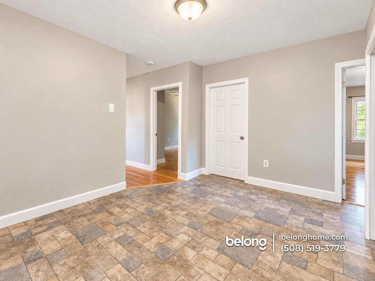 8 Zabelle Ave #2 - Photo 4 of 9