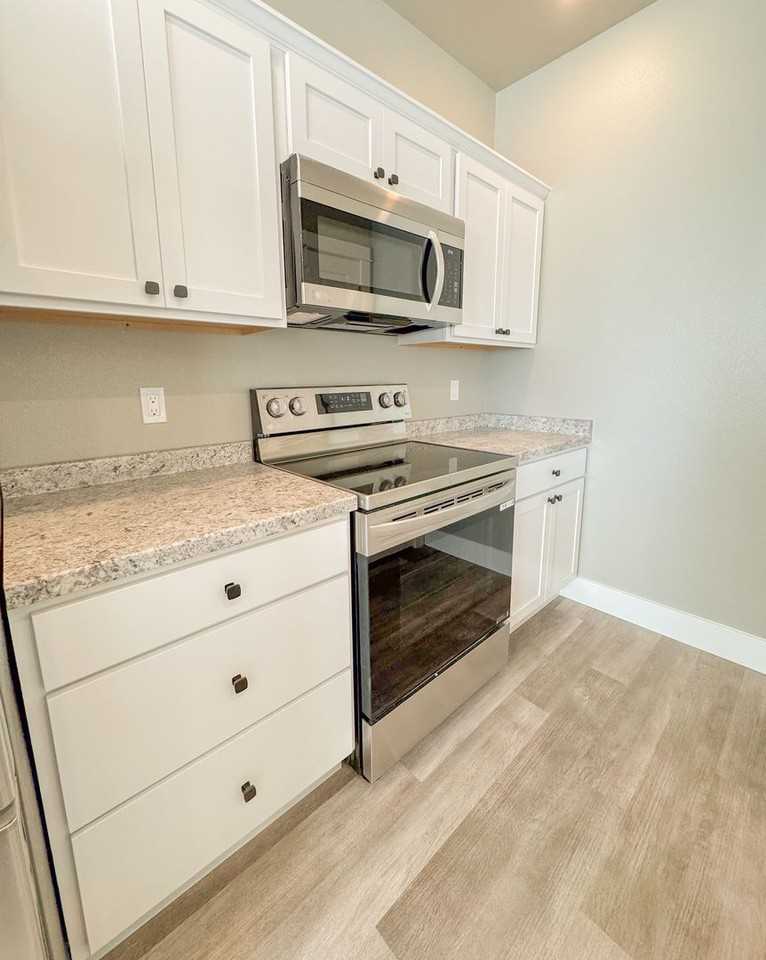 941 Covey Run Rd #115 - Photo 5 of 25