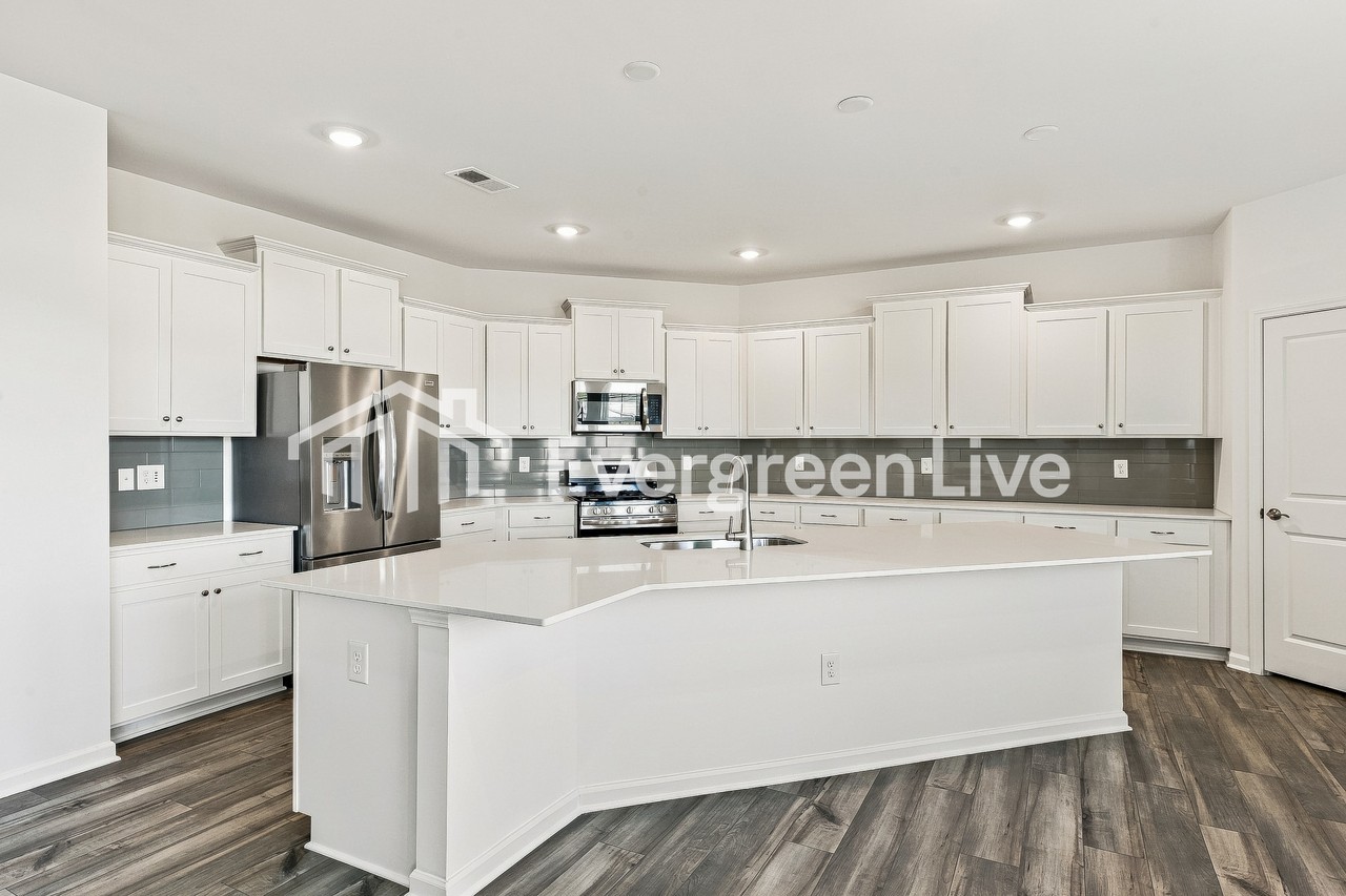 103 Shadow Stone Dr - Photo 2 of 15