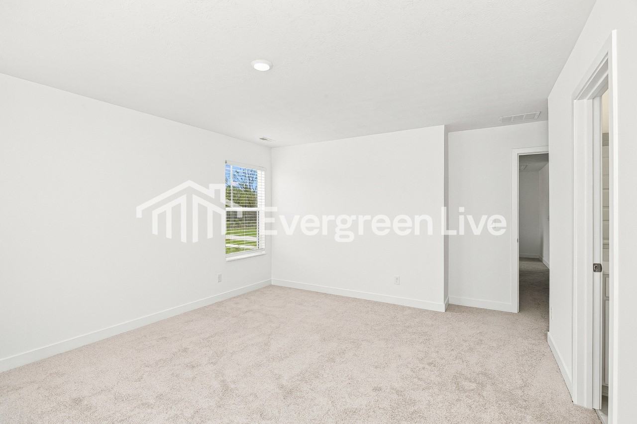 395 W Ohio St - Photo 6 of 14