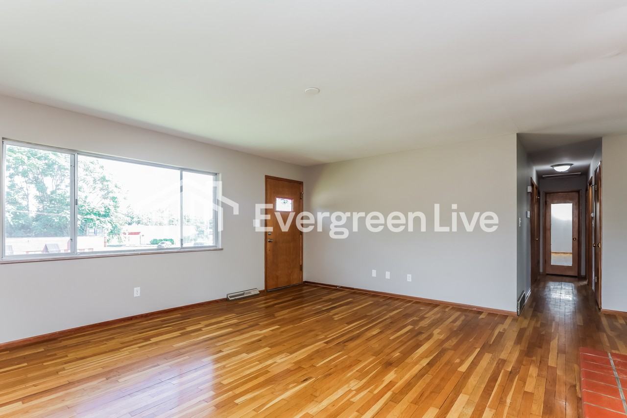 36 Shiloh Springs Rd - Photo 4 of 15