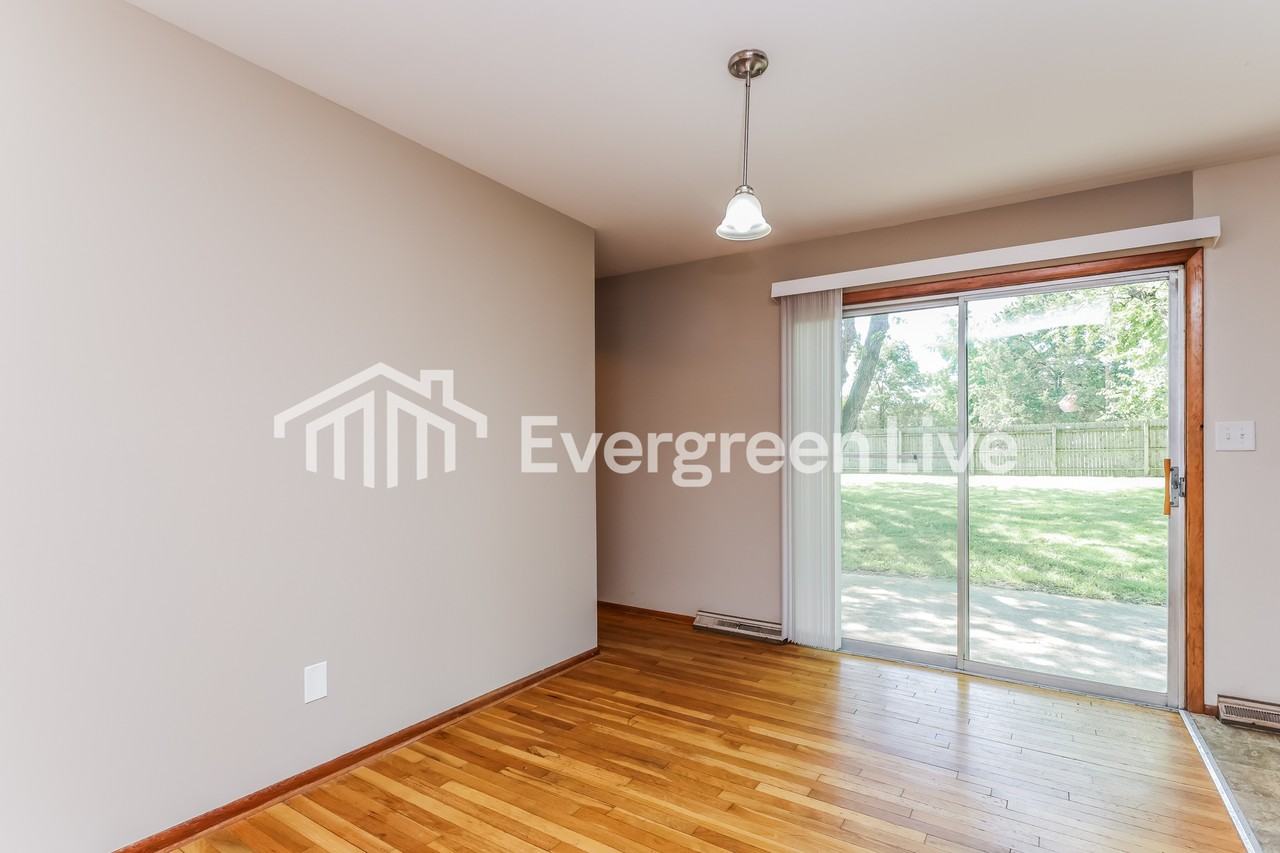36 Shiloh Springs Rd - Photo 5 of 15