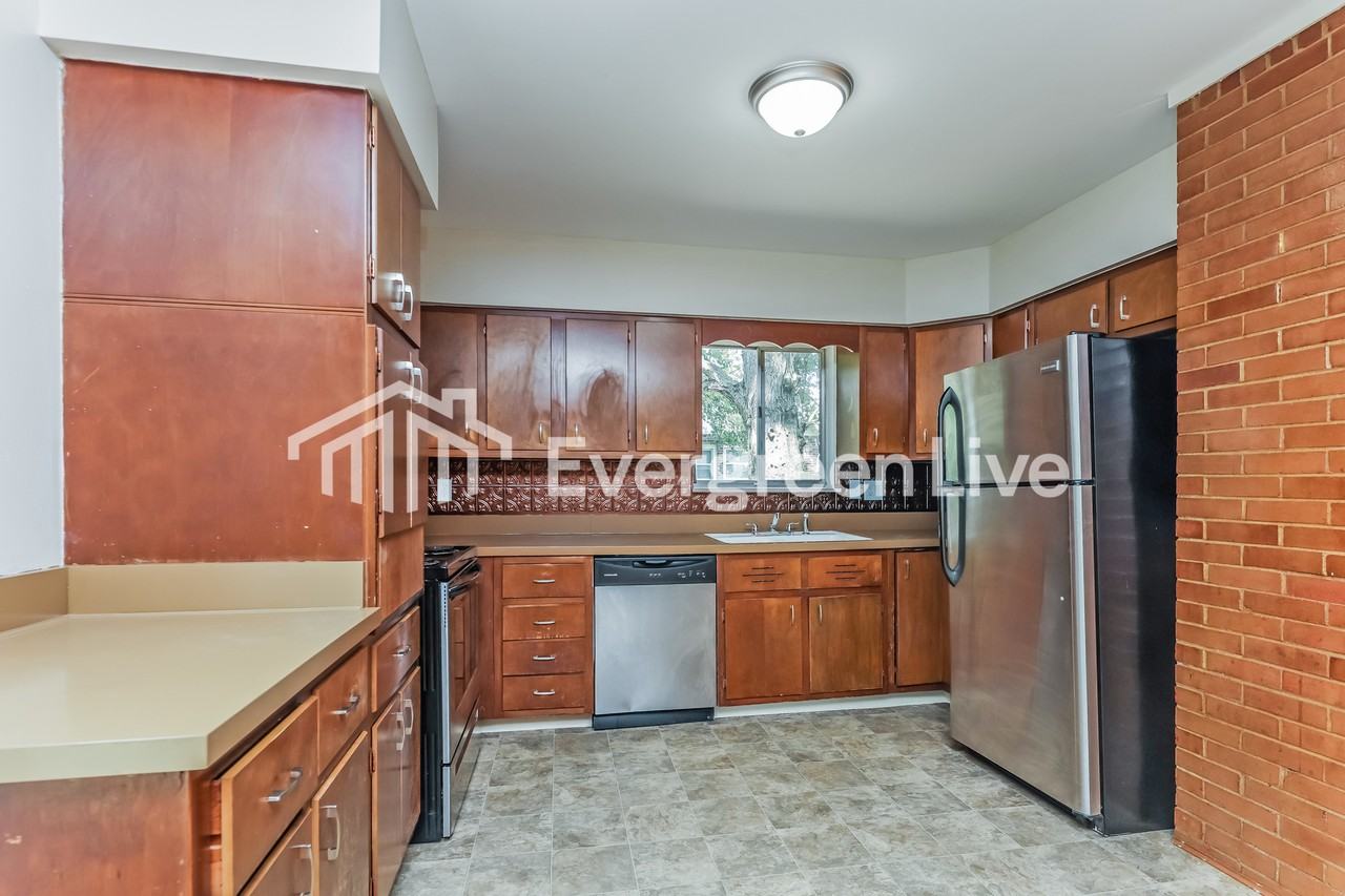 36 Shiloh Springs Rd - Photo 6 of 15