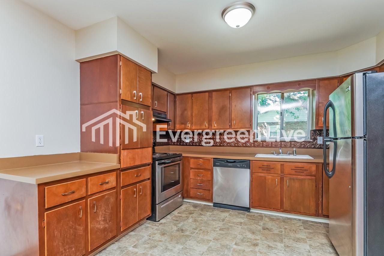 36 Shiloh Springs Rd - Photo 7 of 15
