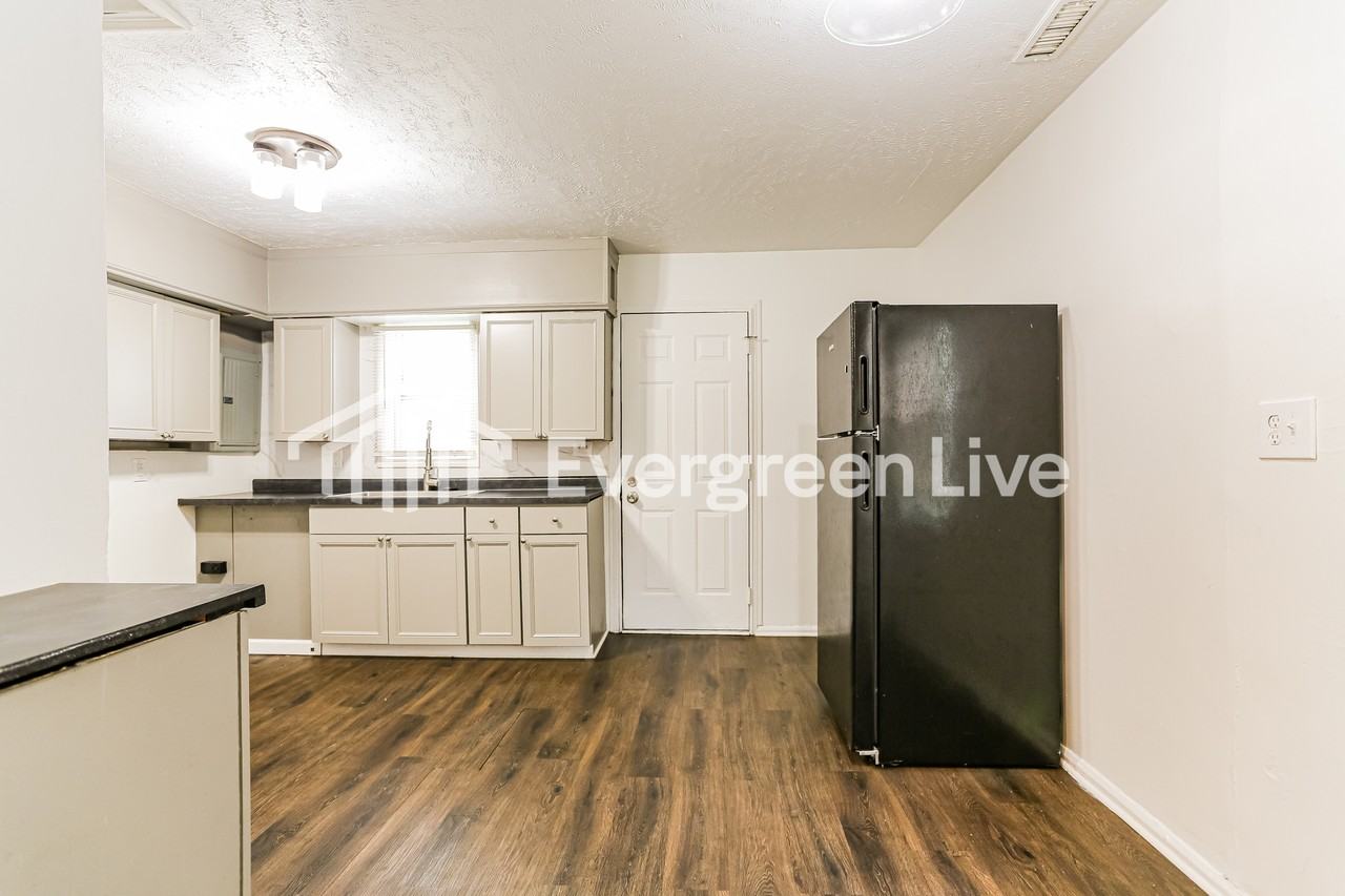 194 Saint Christopher Ln - Photo 6 of 15