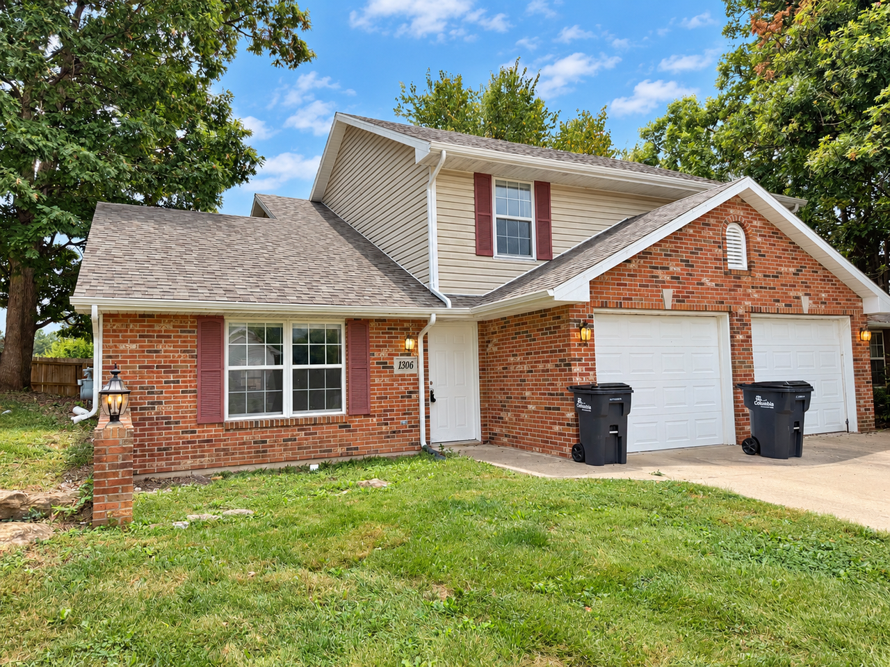1306 Godas Dr - Photo 3 of 27