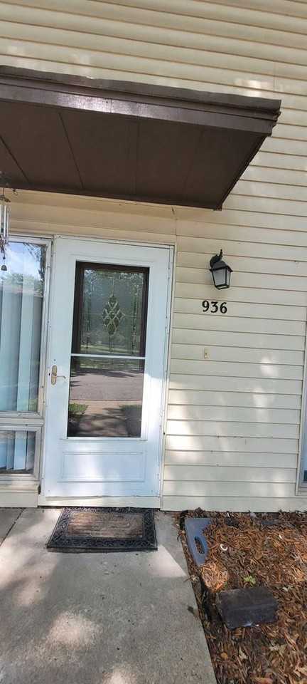 936 N 71st St - Photo 3 of 16