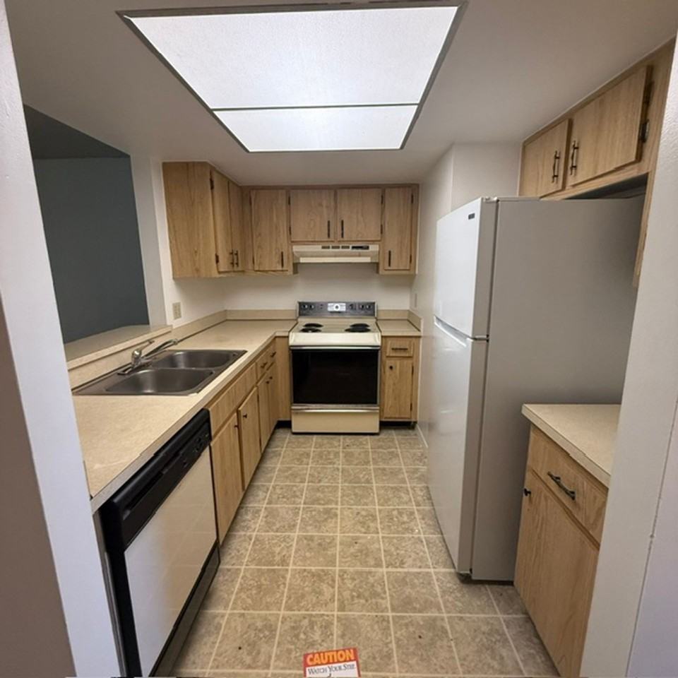 2755 Patty Ln - Photo 5 of 20