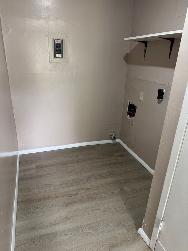132 N Comanche Ave - Photo 2 of 13