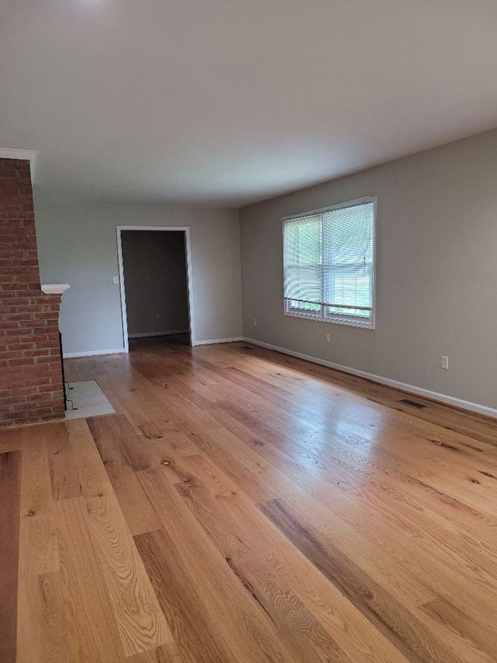 2720 Martinsburg Pike - Photo 5 of 25